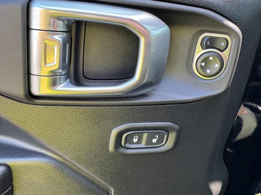 used 2021 Jeep Wrangler Unlimited car, priced at $32,682