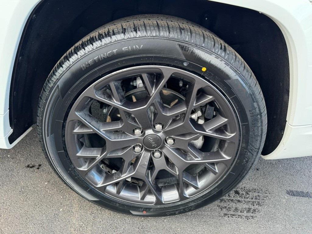 used 2023 Jeep Grand Cherokee L car, priced at $45,777