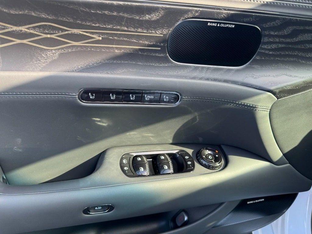 new 2026 Genesis G90 car, priced at $103,160