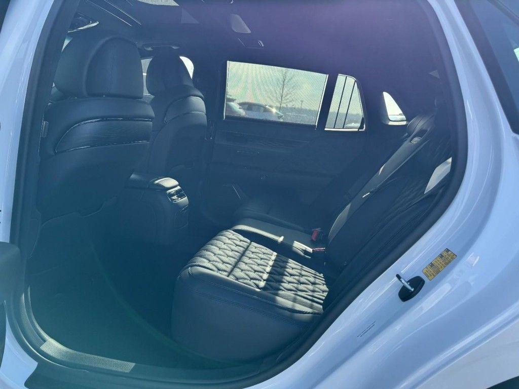 new 2026 Genesis G90 car, priced at $103,160