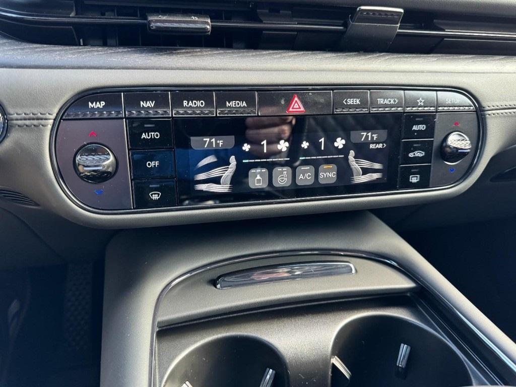 new 2026 Genesis G90 car, priced at $105,160