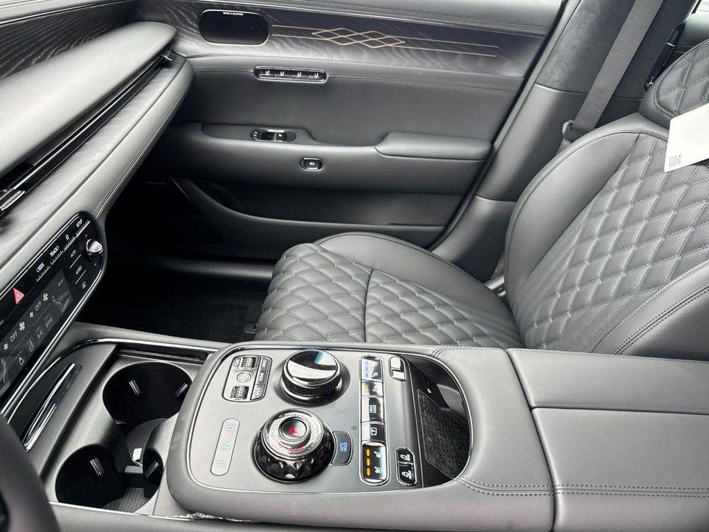 new 2026 Genesis G90 car, priced at $103,160
