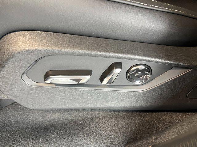 new 2026 Acura MDX car, priced at $61,350