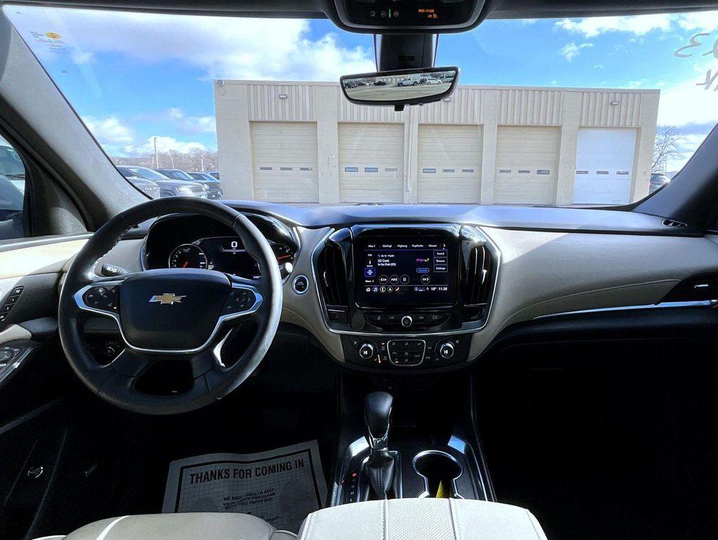 used 2023 Chevrolet Traverse car, priced at $37,556