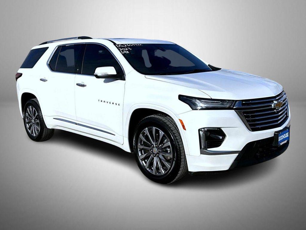 used 2023 Chevrolet Traverse car, priced at $37,556