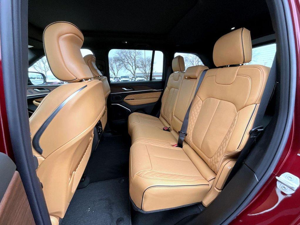 new 2025 Jeep Grand Cherokee car, priced at $56,944