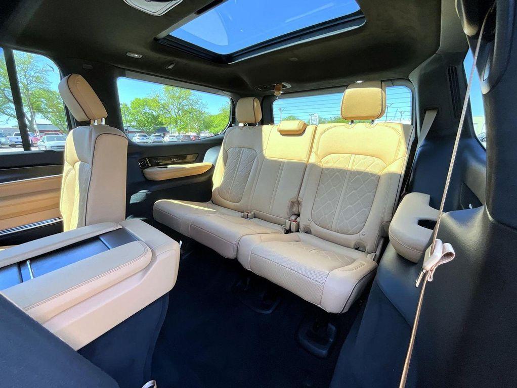new 2026 Jeep Grand Wagoneer car, priced at $98,158