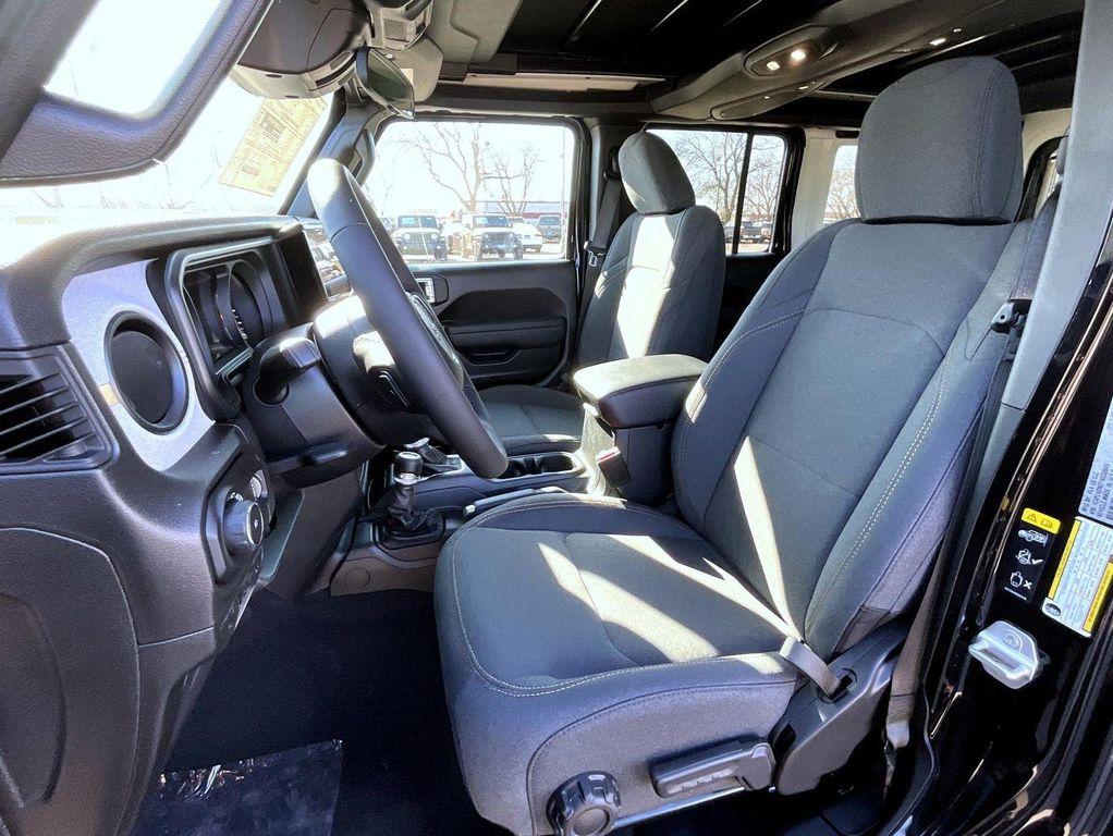 new 2026 Jeep Wrangler car, priced at $44,529