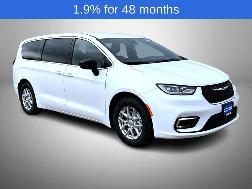 new 2026 Chrysler Pacifica car, priced at $37,998