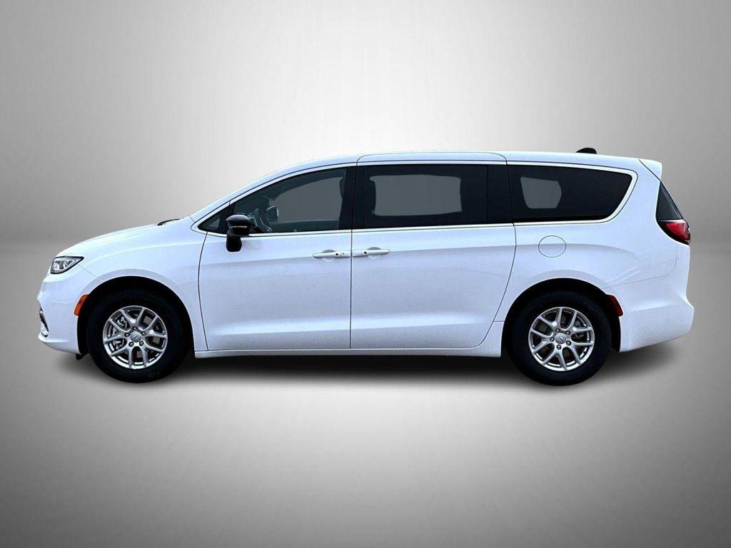 new 2026 Chrysler Pacifica car, priced at $38,819