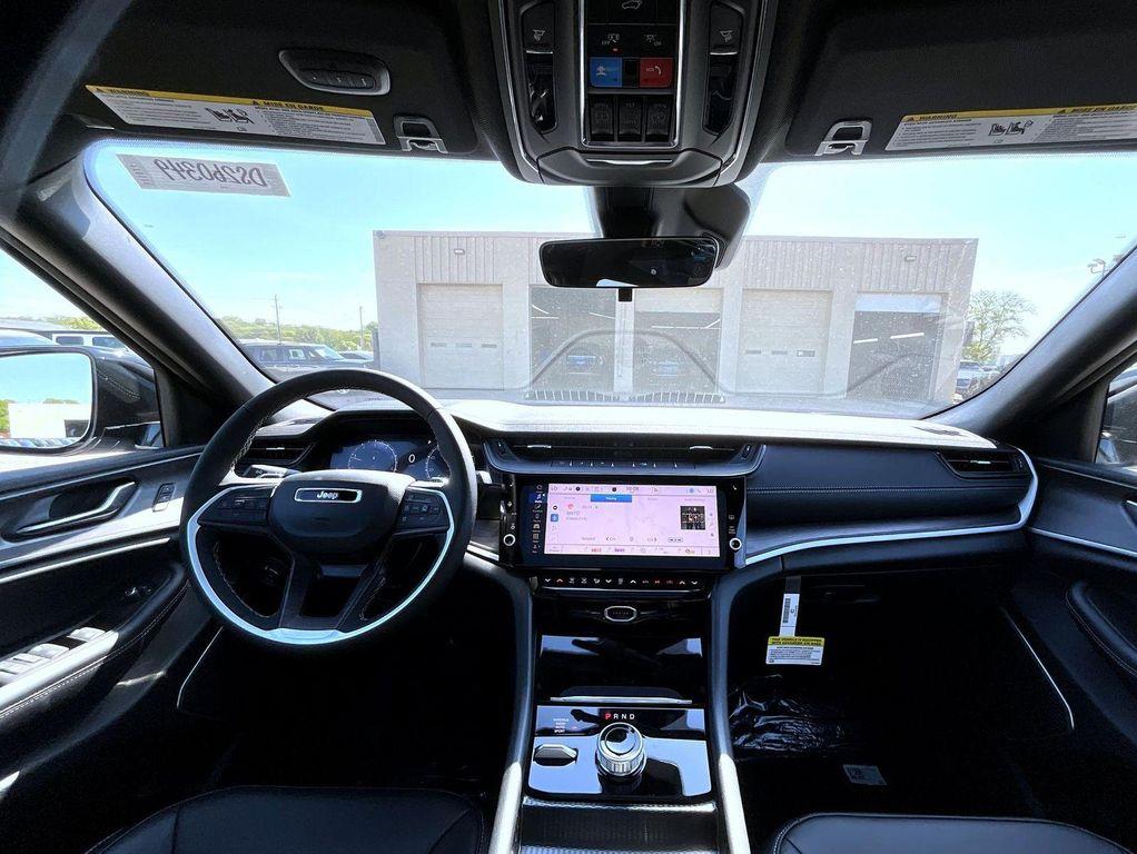 new 2026 Jeep Grand Cherokee car, priced at $41,268