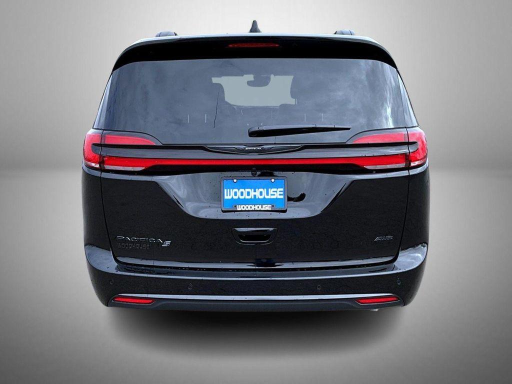 new 2026 Chrysler Pacifica car, priced at $44,909