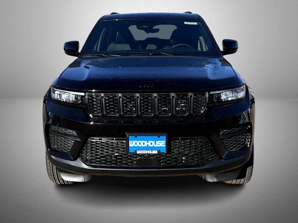 new 2025 Jeep Grand Cherokee car, priced at $40,659