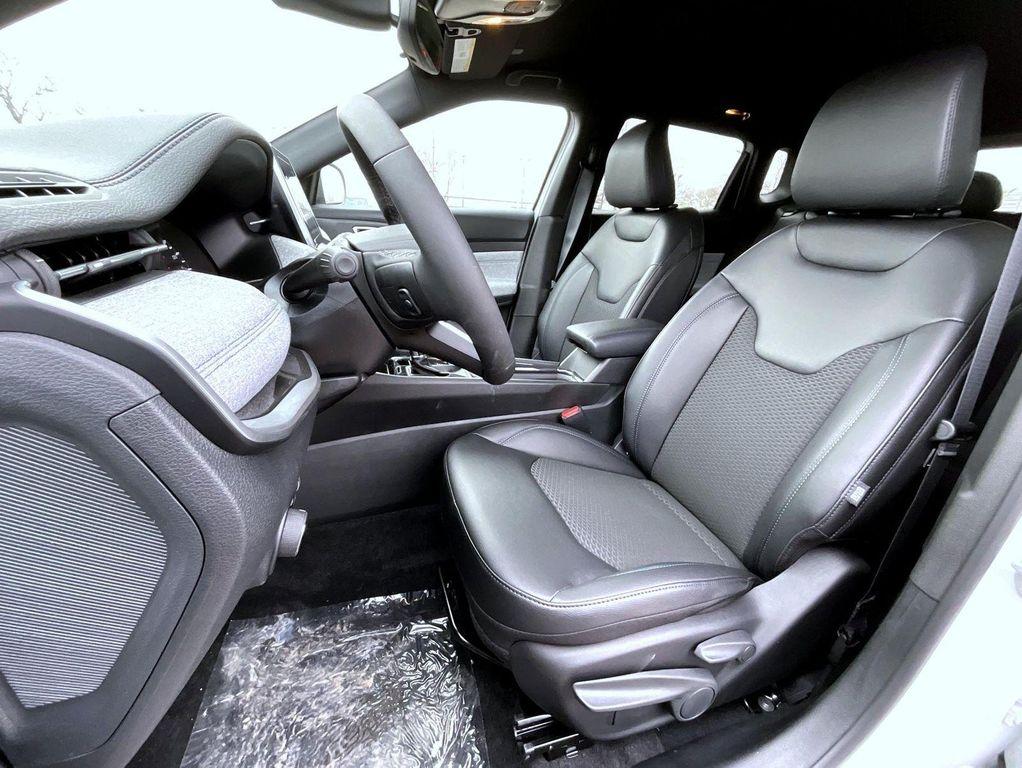 new 2026 Jeep Compass car, priced at $26,669