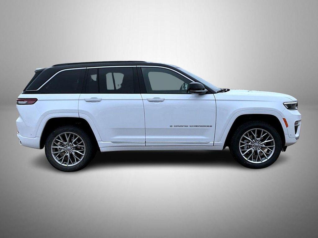 new 2025 Jeep Grand Cherokee car, priced at $53,484