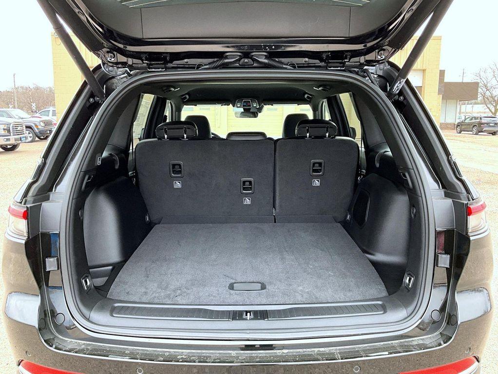 new 2026 Jeep Grand Cherokee car, priced at $43,584