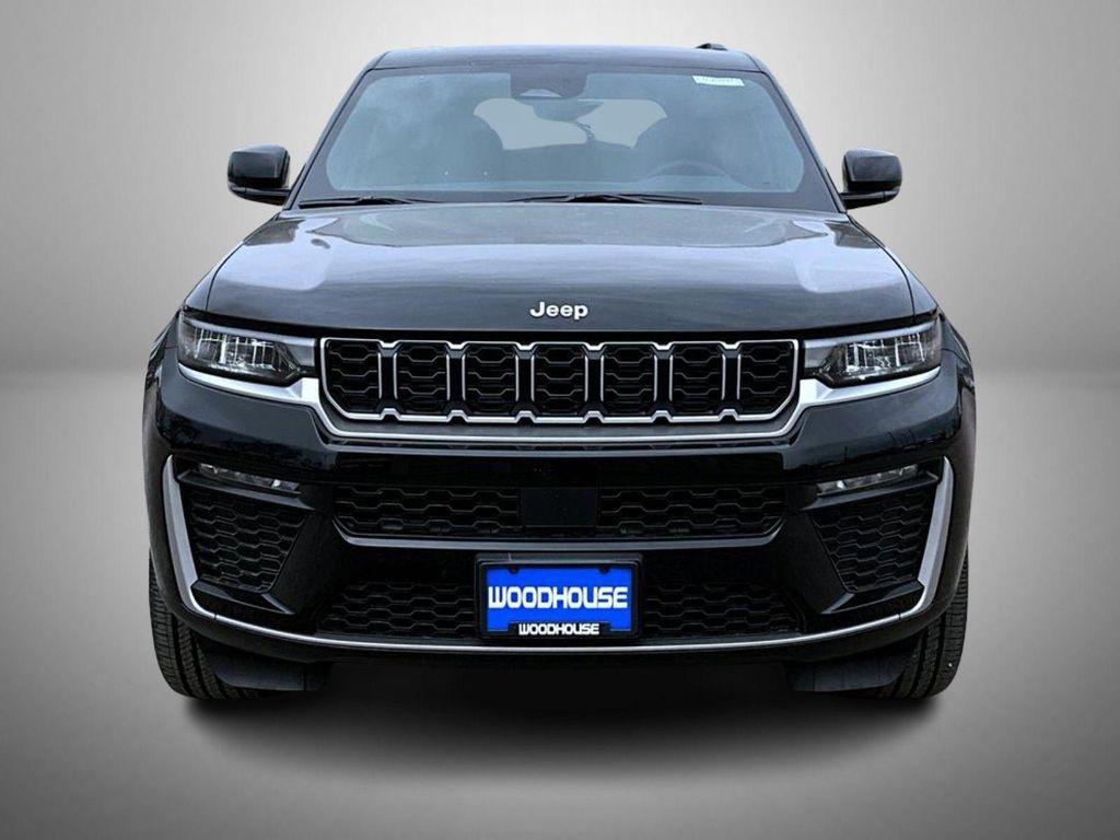 new 2026 Jeep Grand Cherokee car, priced at $43,584
