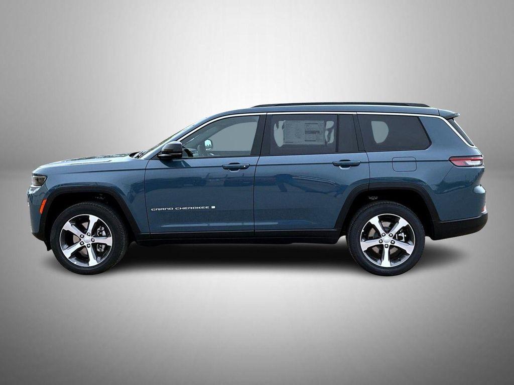 new 2026 Jeep Grand Cherokee L car, priced at $44,673