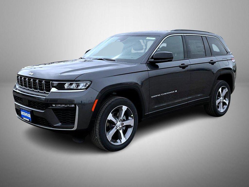 new 2026 Jeep Grand Cherokee car, priced at $43,584