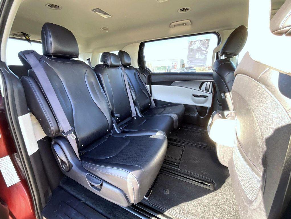 used 2024 Kia Carnival car, priced at $29,665