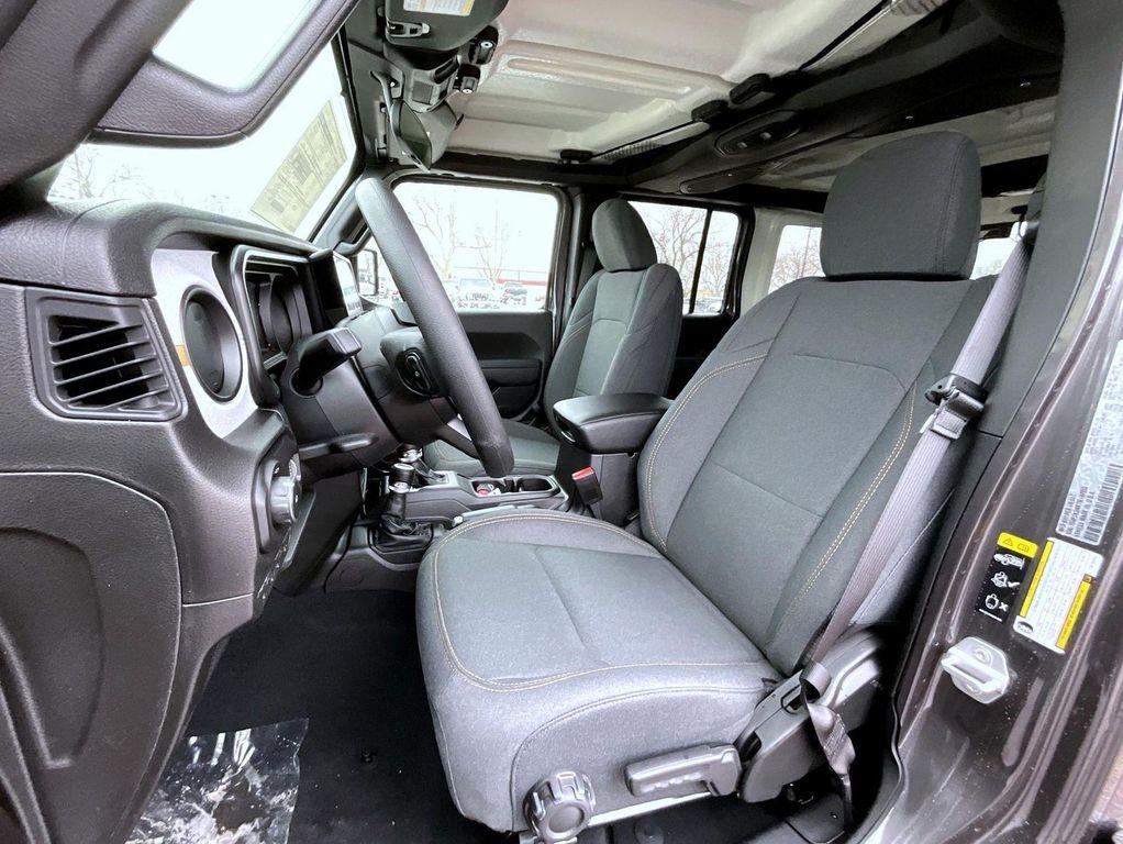 new 2026 Jeep Wrangler car, priced at $41,529
