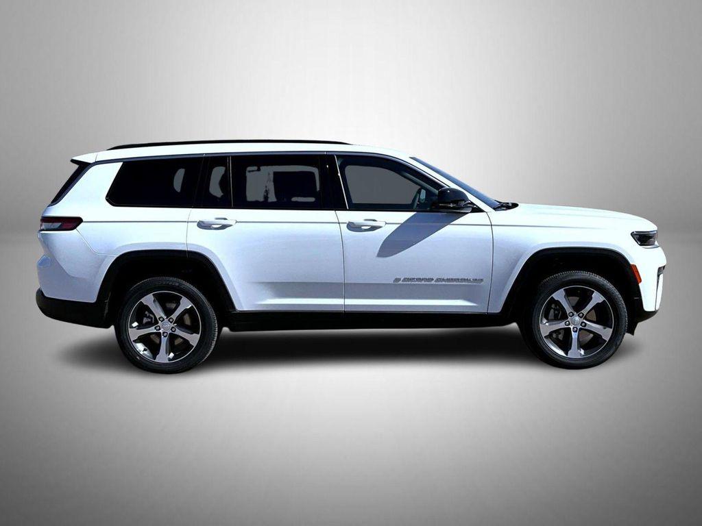 new 2026 Jeep Grand Cherokee L car, priced at $44,673