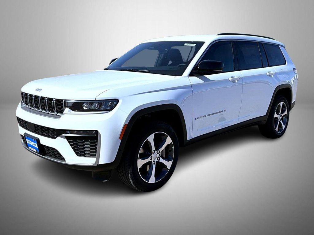 new 2026 Jeep Grand Cherokee L car, priced at $44,673