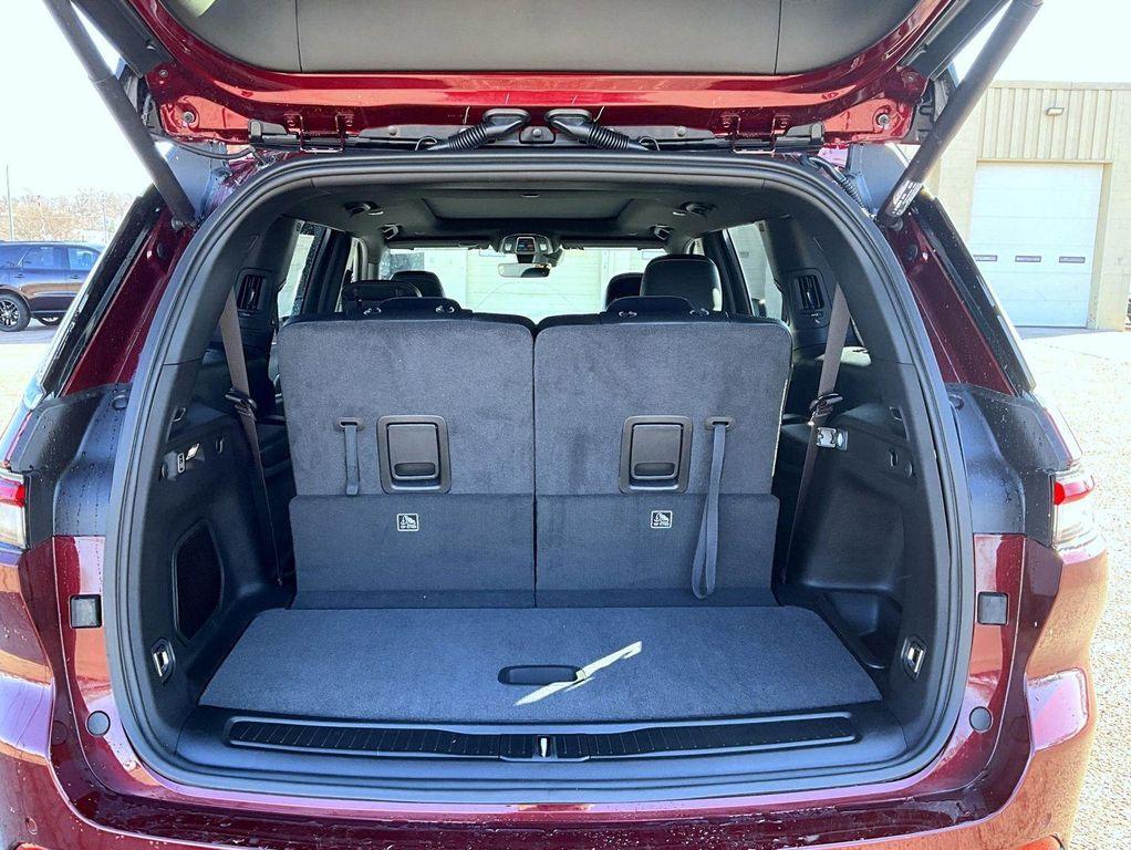 new 2026 Jeep Grand Cherokee L car, priced at $46,584