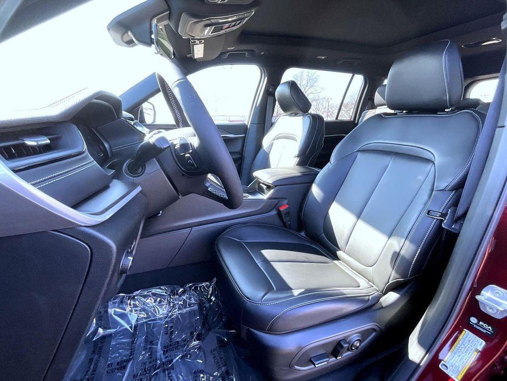 new 2026 Jeep Grand Cherokee L car, priced at $46,584