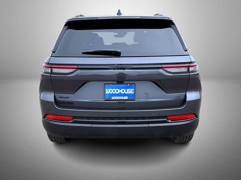 new 2025 Jeep Grand Cherokee car, priced at $41,159