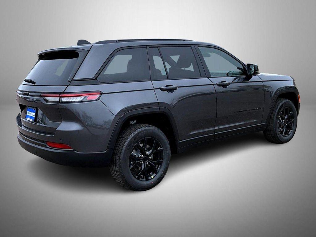 new 2025 Jeep Grand Cherokee car, priced at $41,159