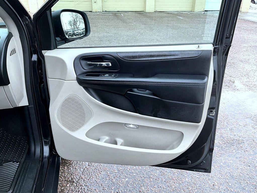 used 2014 Dodge Grand Caravan car, priced at $6,800