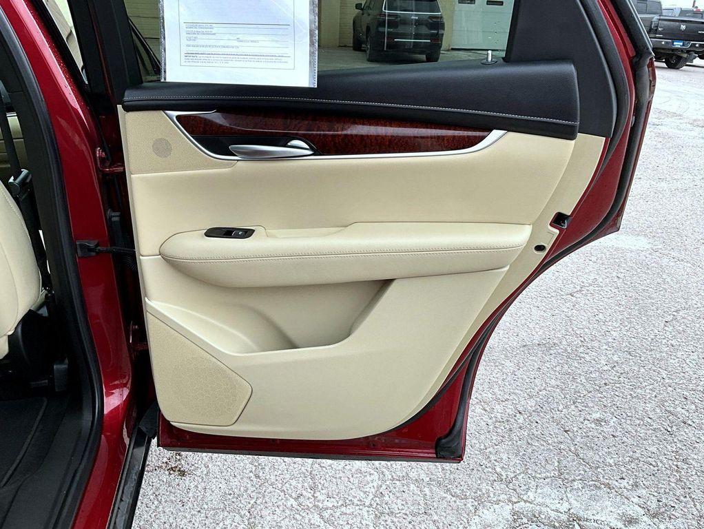 used 2019 Cadillac XT5 car, priced at $23,888