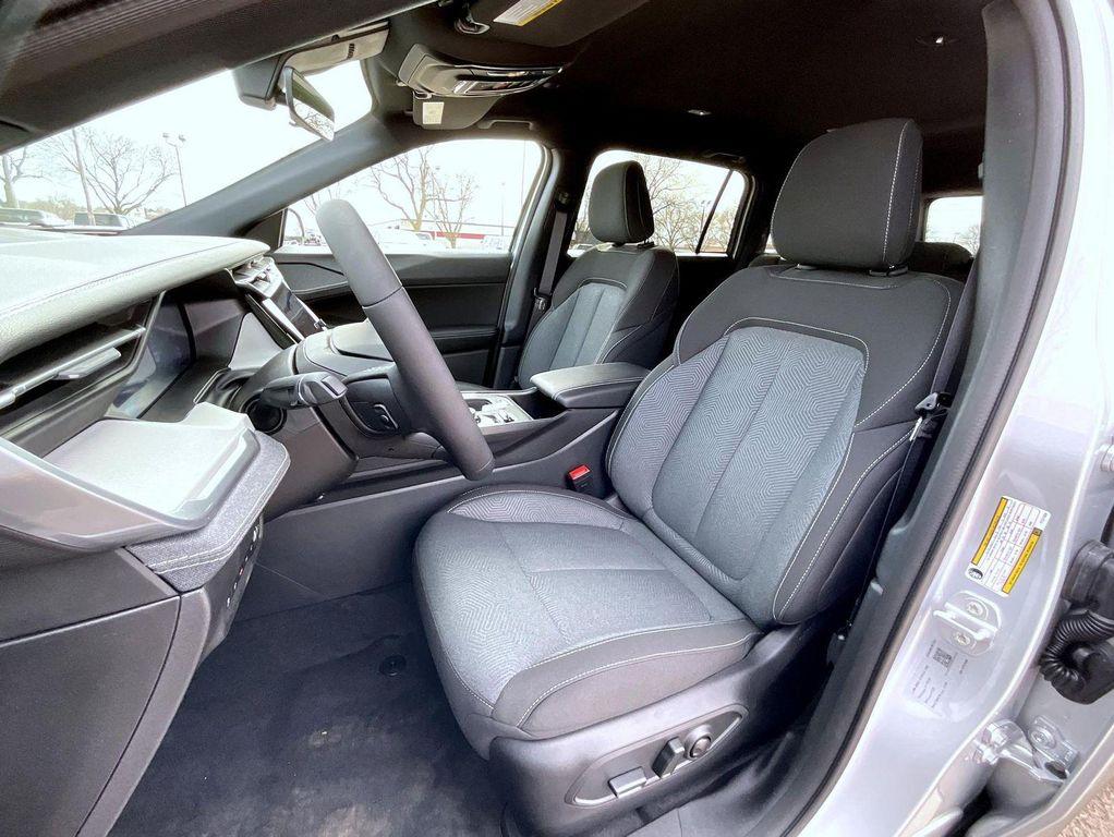 new 2026 Jeep Cherokee car, priced at $36,948