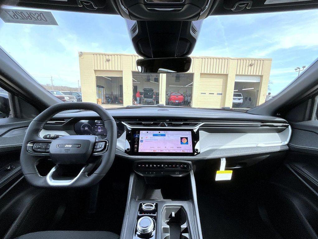 new 2026 Jeep Cherokee car, priced at $36,948