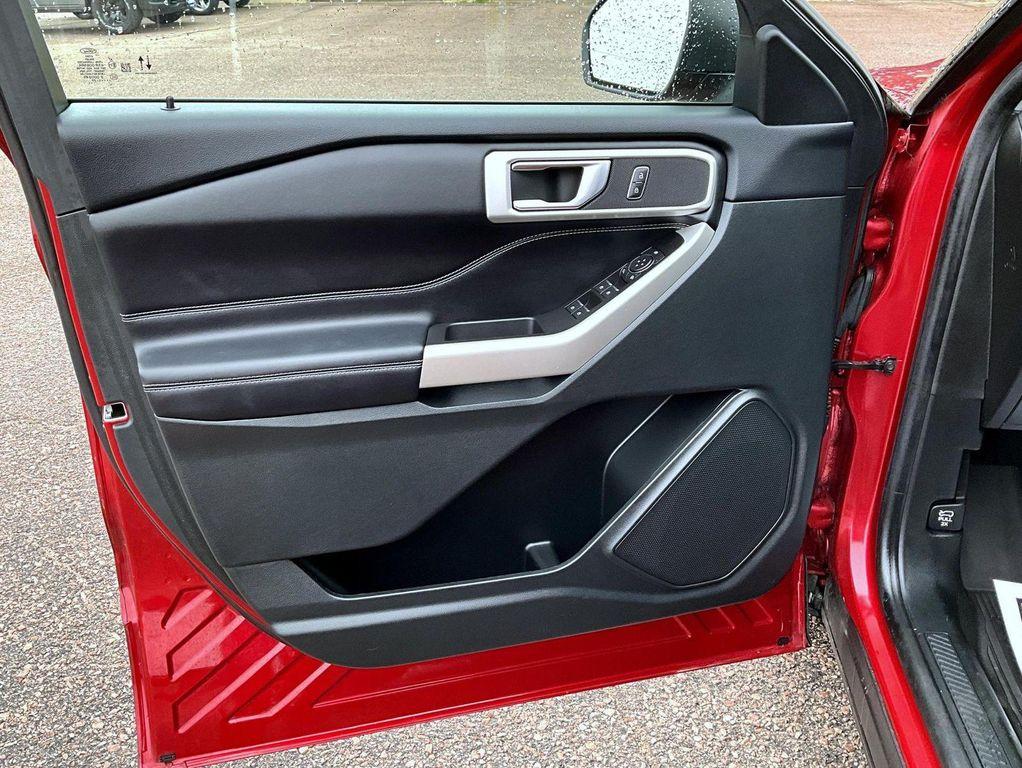 used 2022 Ford Explorer car, priced at $32,556