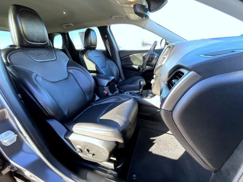 used 2021 Jeep Cherokee car, priced at $12,755