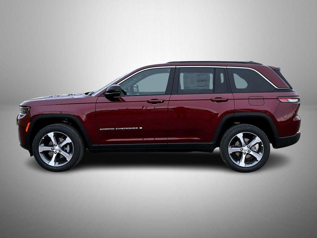 new 2026 Jeep Grand Cherokee car, priced at $47,569