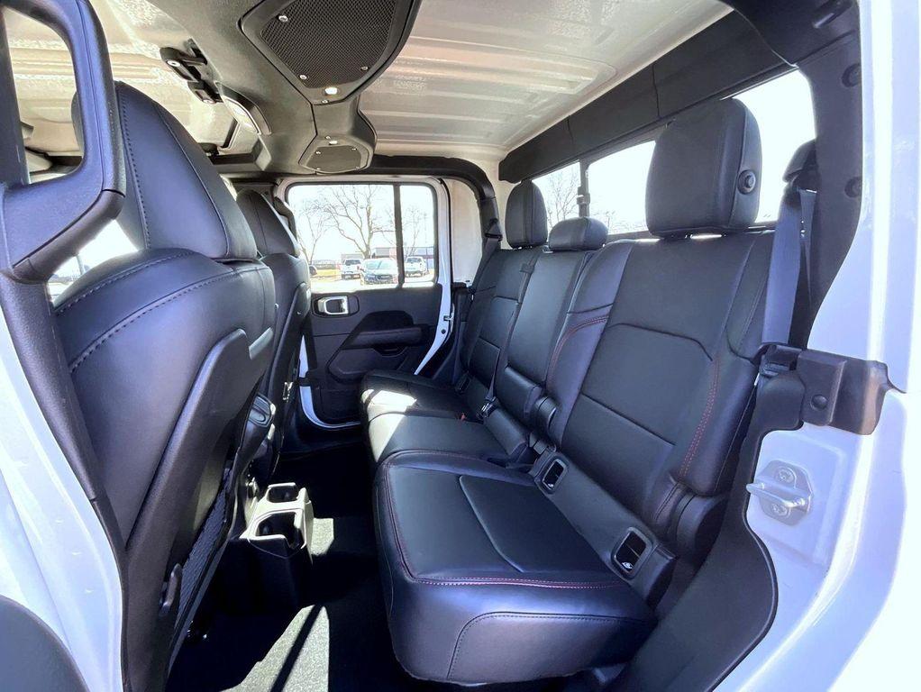 new 2026 Jeep Gladiator car, priced at $55,249