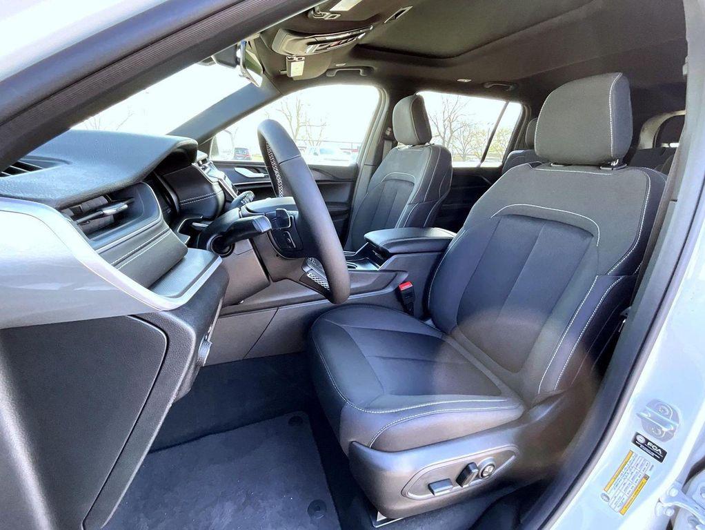 new 2026 Jeep Grand Cherokee L car, priced at $47,263