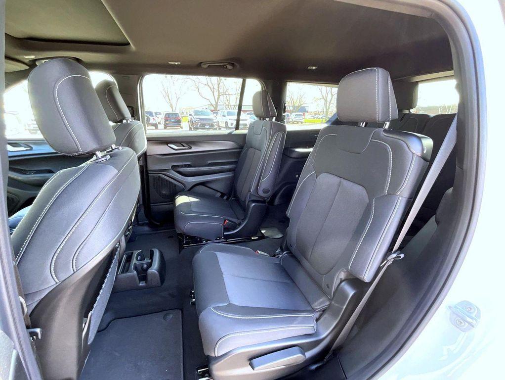 new 2026 Jeep Grand Cherokee L car, priced at $47,263