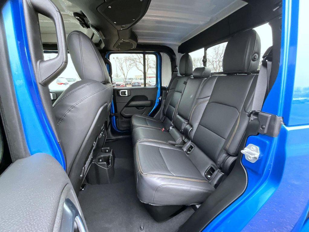 new 2026 Jeep Gladiator car, priced at $44,769