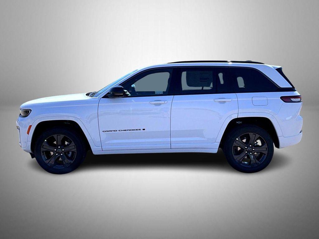 new 2027 Jeep Grand Cherokee car, priced at $51,951