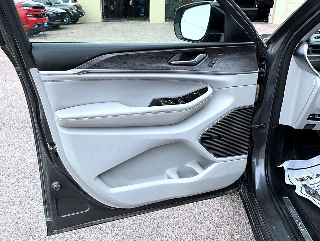 used 2021 Jeep Grand Cherokee L car, priced at $30,164