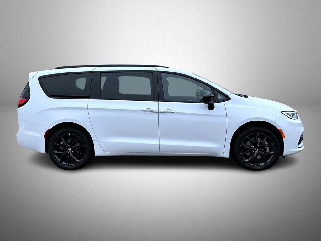 new 2026 Chrysler Pacifica car, priced at $46,209