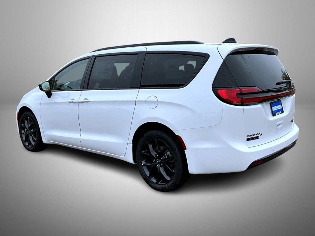 new 2026 Chrysler Pacifica car, priced at $46,209