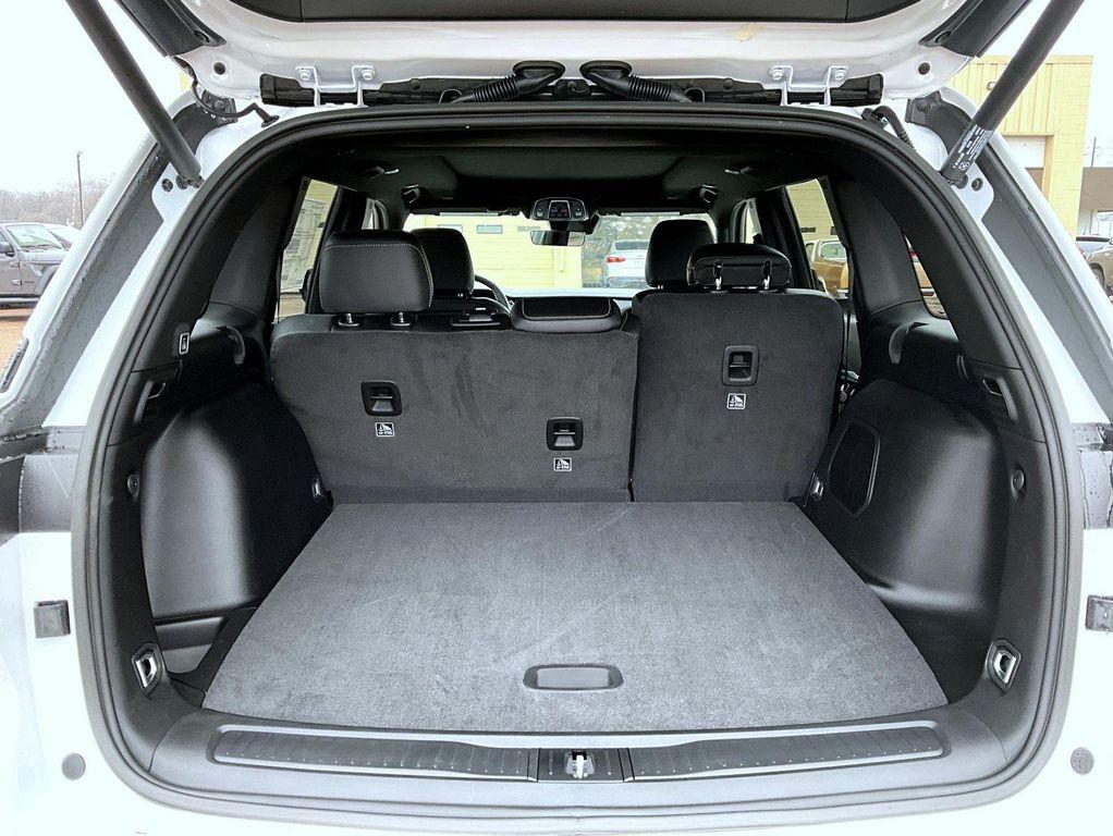 new 2026 Jeep Grand Cherokee car, priced at $50,584