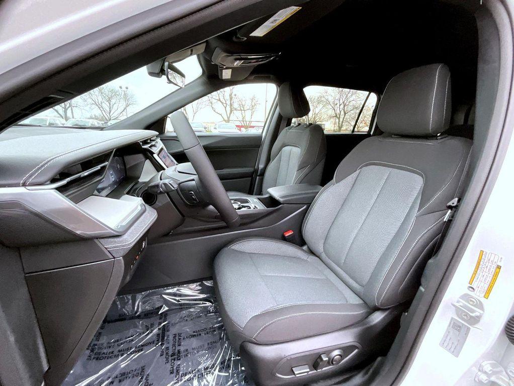 new 2026 Jeep Cherokee car, priced at $36,353