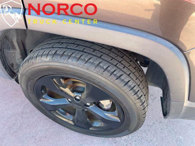 used 2019 Jeep Cherokee car, priced at $17,500