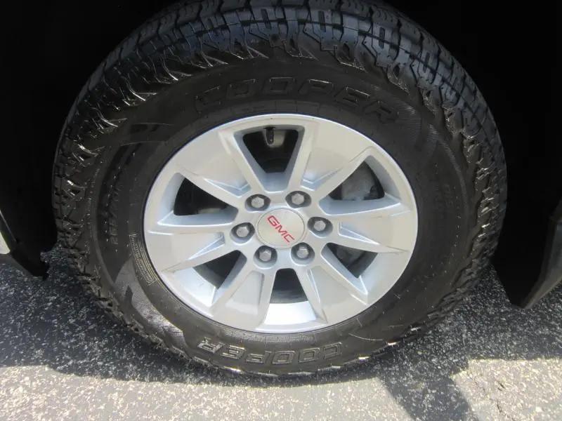 used 2020 GMC Sierra 1500 car, priced at $26,988